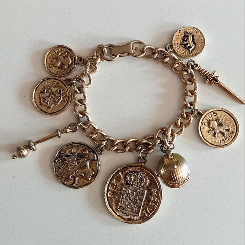 1950s Era Vintage Gold Charm Bracelet with Croisière